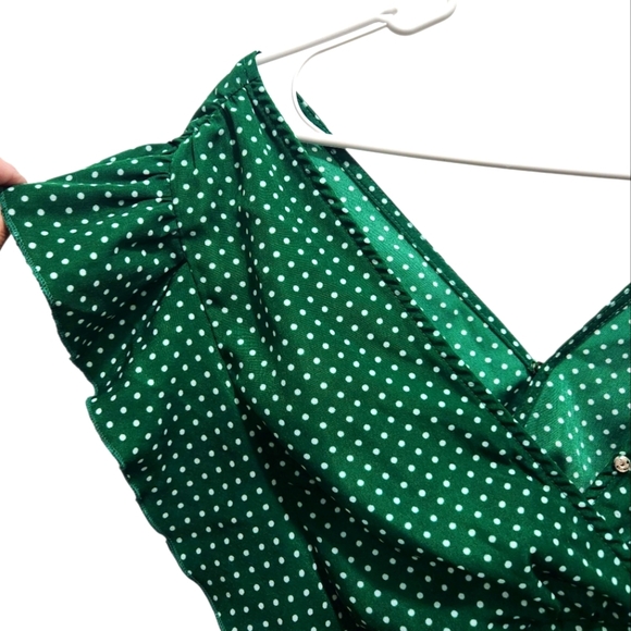 Umgee Cropped Green Polka Dot Top Tie Sides Size S **FLAW - Picture 6 of 7